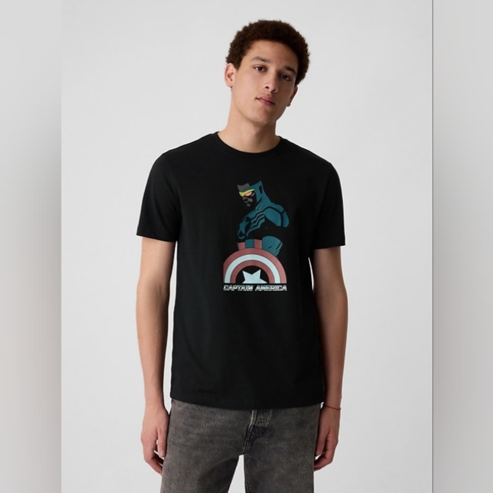 GAP Marvel Black Captain America & Shield Brave New World Graphic Tee